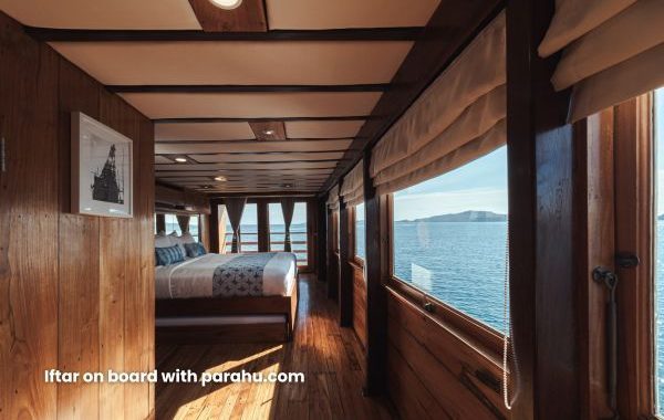 Buka puasa di atas kapal