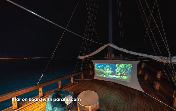 Buka puasa di atas kapal